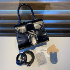 델보 브리앙 파이어워크 박스백